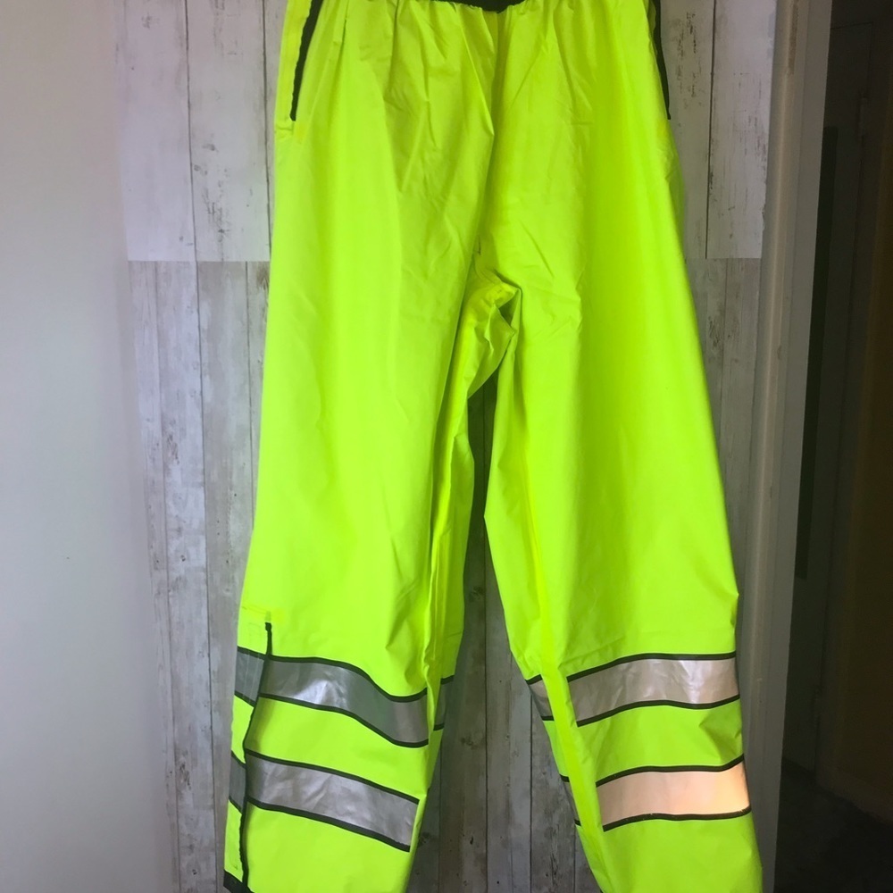 NWT Gerber Outerwear ANSI Pro Dry Reversible Rain Pants